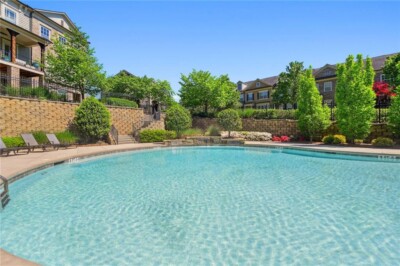 Turnbury Gates has a resort-style pool