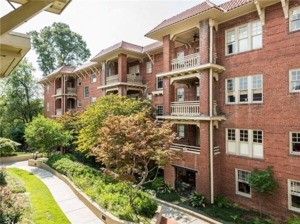 Wilburn House Condominiums