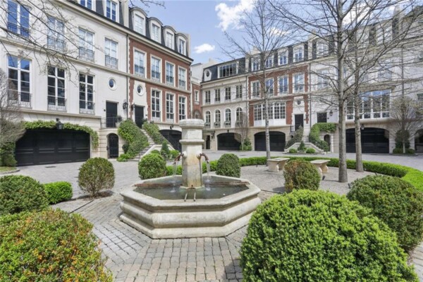 Exclusive community of just 17 townhomes at The Enclave on Peachtree