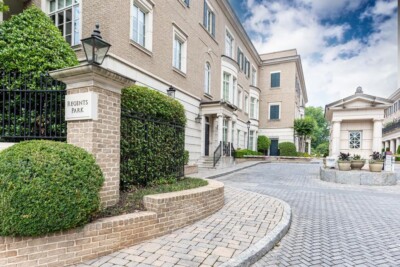 Luxury townhomes at Regents Park Buckhead